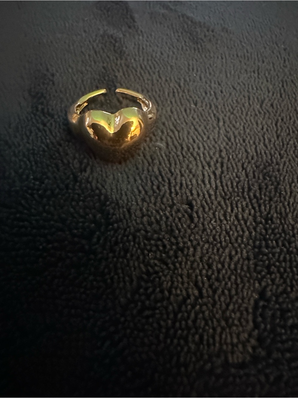 Affordable Fashion Finds Shiny Gold Heart Ring